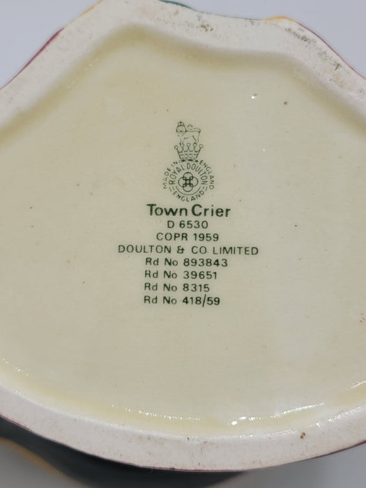 Royal Daulton D6530 Town Crier Character Toby Mug Circa 1959