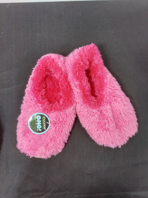 Snoozies Slippers - Fuzzy Pink Slippers XL 11/12