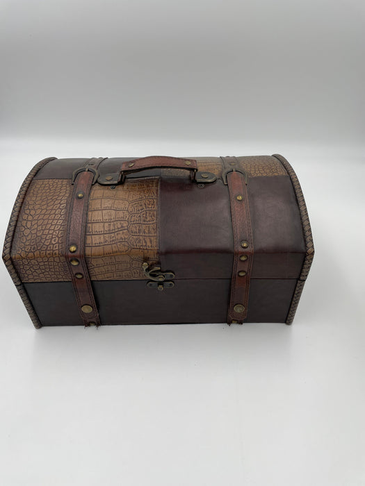 Brown Latch-able Treasure Trunk