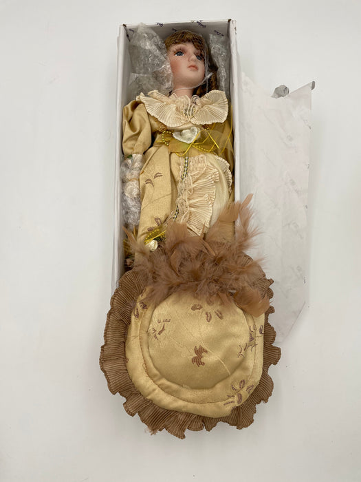Heirloom Golden Keepsakes - Miss Raeanne #0291/2500