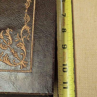 Box -  King James and William Shakespeare Bible / Treasure Storage Box