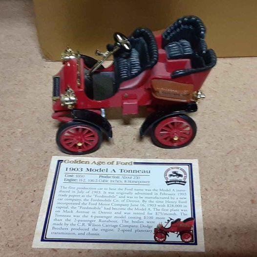 Classic Car - 1903 Ford Model T model car