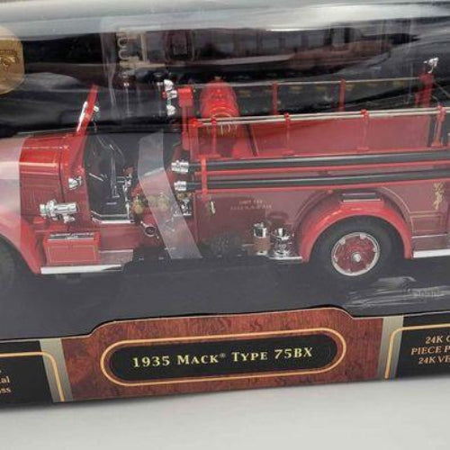 Classic Car - 1935 type 75 bx Fire Engine Truck New in box, RARE 1:24