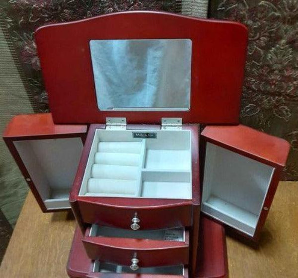 Jewelry Box - Brown with Necklace hangers - with music box