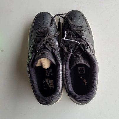 Shoes - Nike Air Tennis Shoes