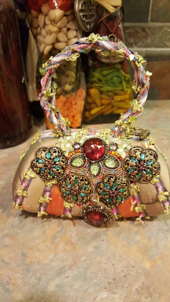 Mary Frances Hand Bag Pastels Flowers Retired Design