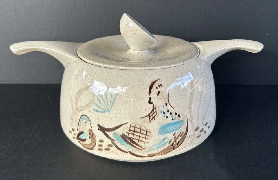 Vintage Red Wing Pottery Bob White Casserole Dish With Lid 2 Quart Mid Century