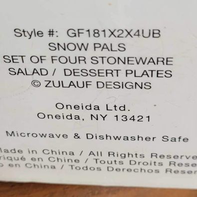 Collectible - Oneida Set Of 4  Snowman Stoneware Dessert Salad Plates